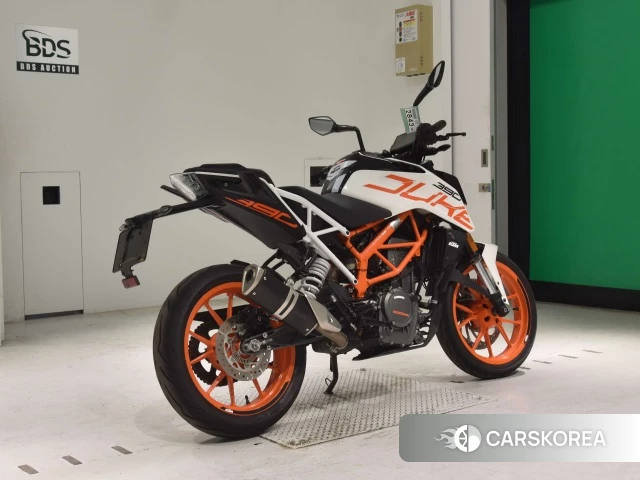Проданный KTM 390 DUKE 2017 из Японии, фото 2