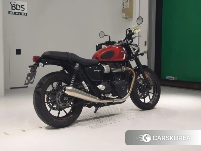 Проданный Triumph STREET TWIN 2018 из Японии, фото 2