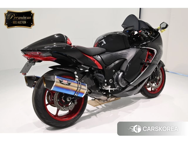 Проданный Suzuki GSX1300R HAYABUSA 2023 из Японии, фото 2
