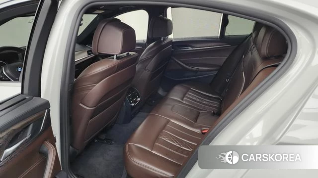 BMW 5 Series (G30) id 4543793 из Кореи 18