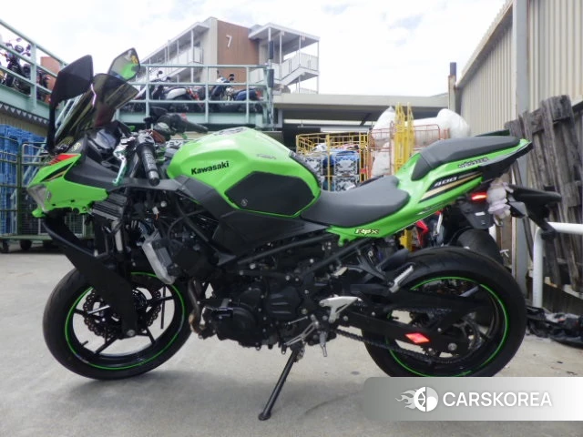 Kawasaki NINJA 400 id 4192733 из Японии 18