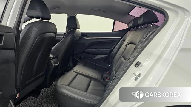 Hyundai Avante AD id 4557949 из Кореи 18
