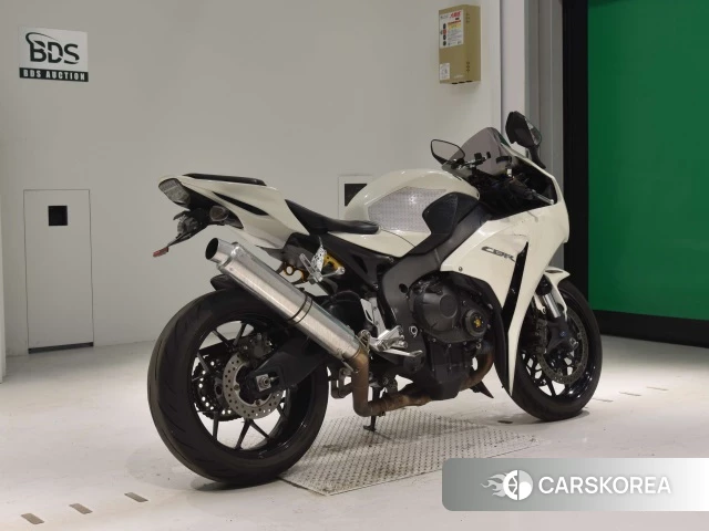 Проданный Honda CBR1000RR 2014 из Японии, фото 2