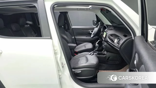 Jeep Renegade id 4566217 из Кореи 18