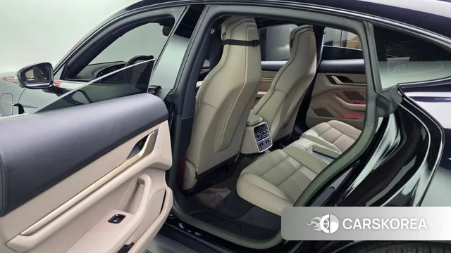 Porsche Taycan id 4361271 из Кореи 18