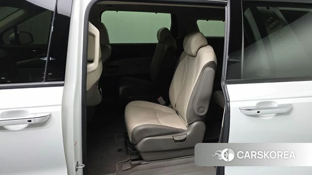 Kia Carnival 4th generation id 4267691 из Кореи 18