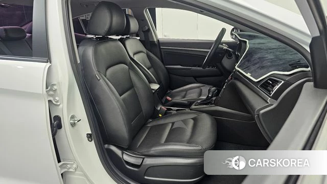 Hyundai Avante AD id 4596396 из Кореи 18