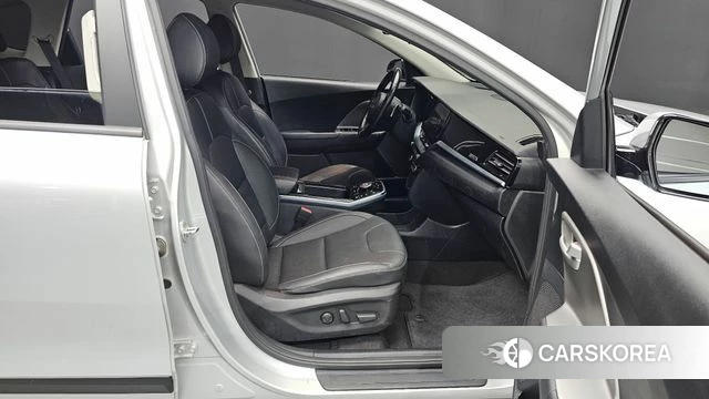Kia Niro Plus id 4936030 из Кореи 18