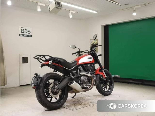 Проданный Ducati SCRAMBLER ICON 2015 из Японии, фото 2