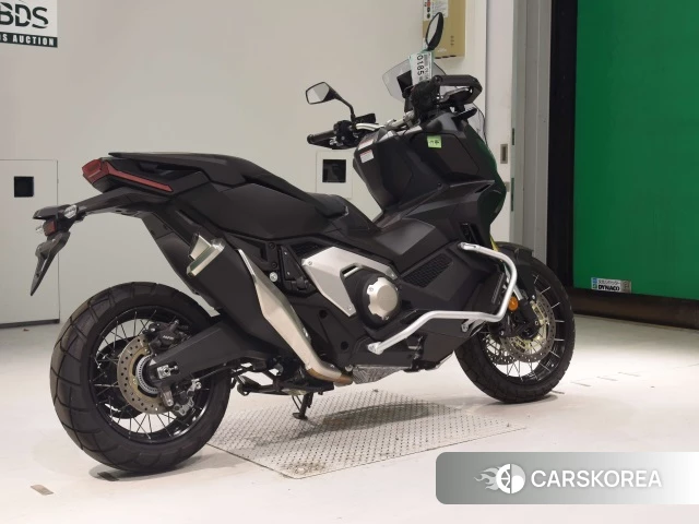 Проданный Honda X-ADV 750 2023 из Японии