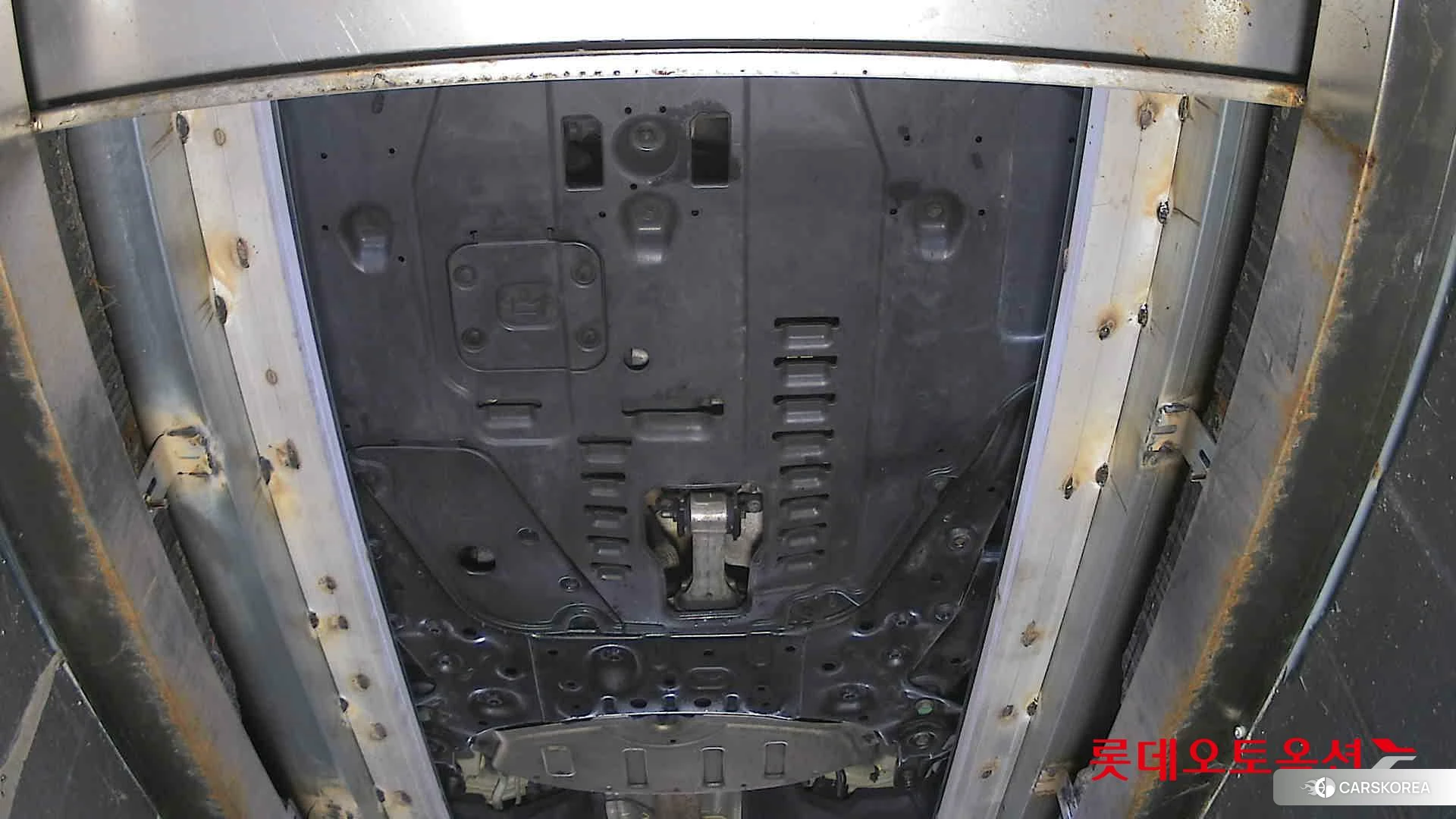 Kia Carnival id 3869405 из Кореи 18