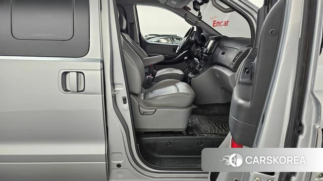 Hyundai The New Grand Starex id 4557769 из Кореи 18