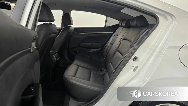 Hyundai Avante AD id 4390615 из Кореи 18