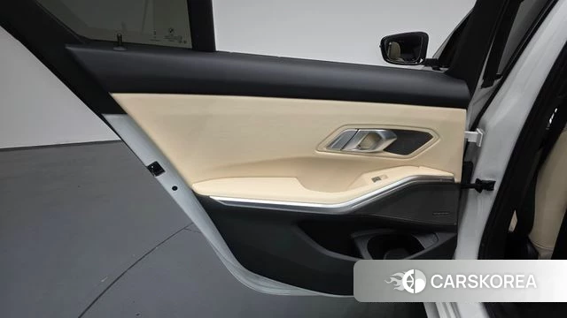 BMW 3 Series (G20) id 4934951 из Кореи 18