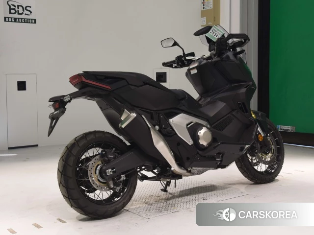 Проданный Honda X-ADV 750 2023 из Японии, фото 2