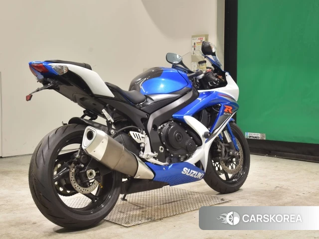 Проданный Suzuki GSX-R750 2010 из Японии, фото 2