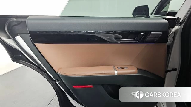 Hyundai Grandeur Hybrid (GN7) id 4613117 из Кореи 18