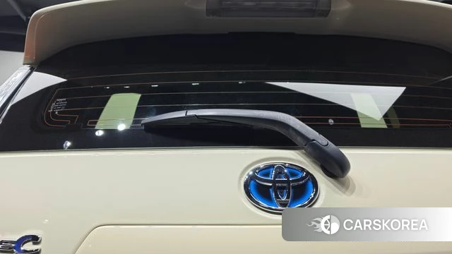 Toyota Prius C id 4285911 из Кореи 18