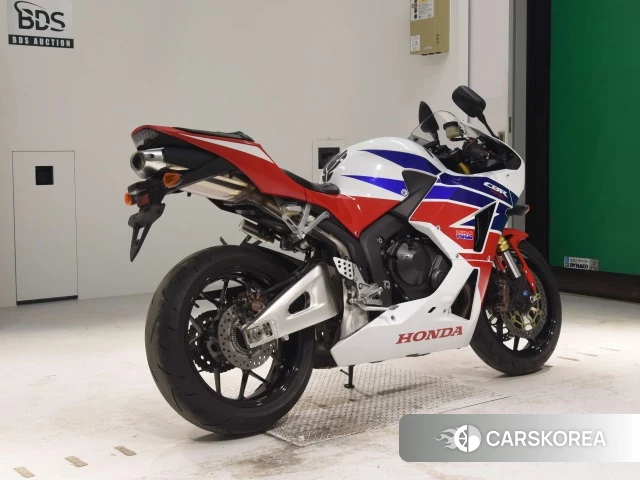 Проданный Honda CBR600RR ABS 2015 из Японии, фото 2