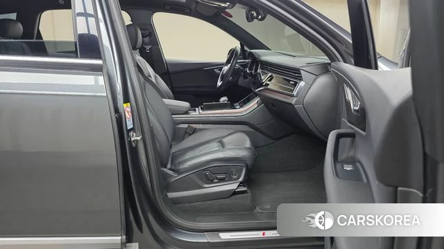 Audi Q7 (4M) id 4872197 из Кореи 18