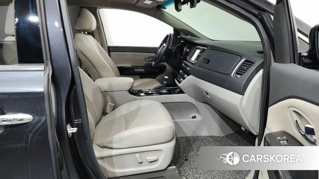 Kia The New Carnival id 4225402 из Кореи 18