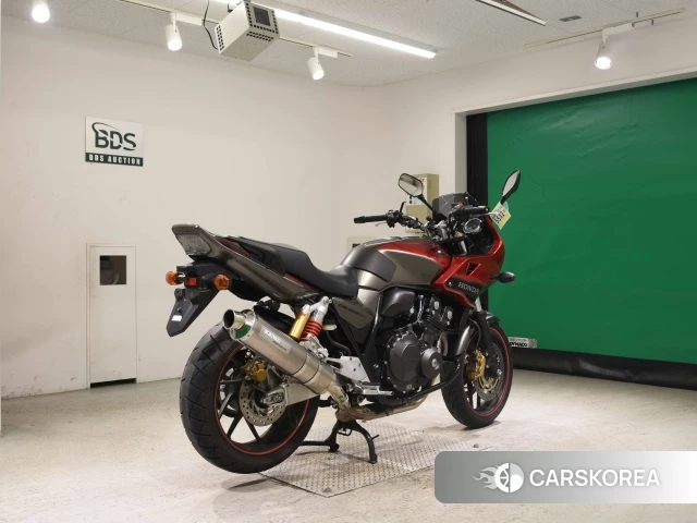 Проданный Honda CB400SF BOLDOR 2017 из Японии, фото 2