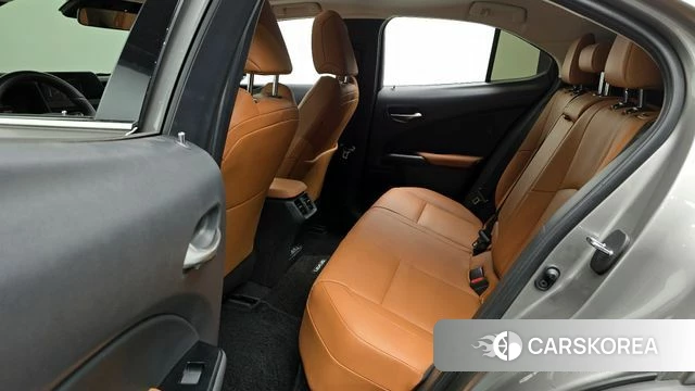 Lexus UX300e id 4316208 из Кореи 18