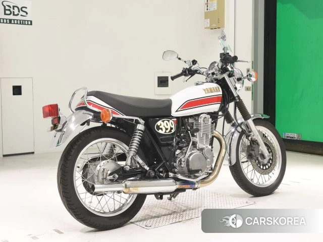 Проданный Yamaha SR 400 2017 из Японии