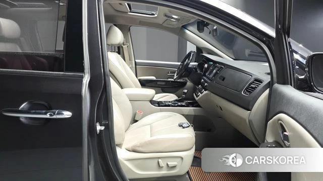 Kia The New Carnival id 4417340 из Кореи 18