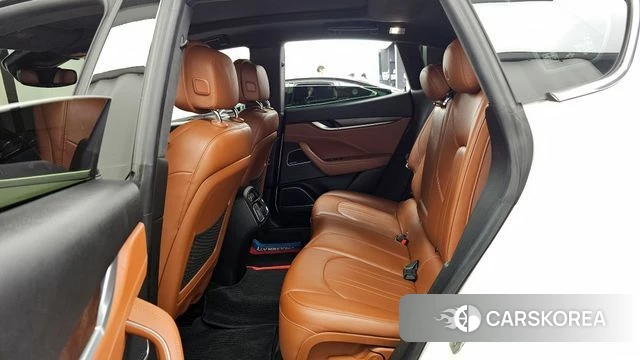 Maserati Levante id 4397976 из Кореи 18