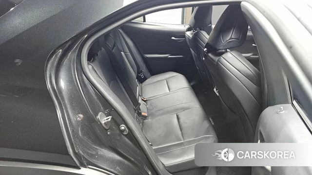 Lexus UX250h id 4741411 из Кореи 18