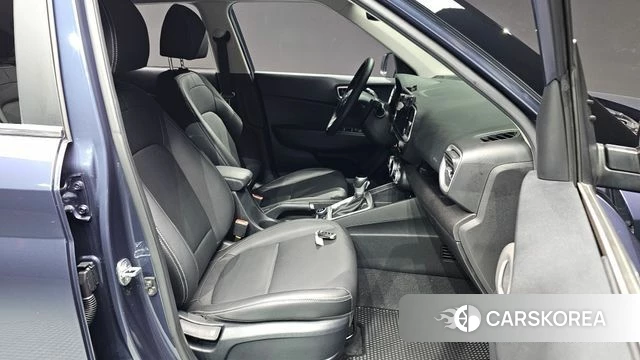 Hyundai Venue id 4880562 из Кореи 18