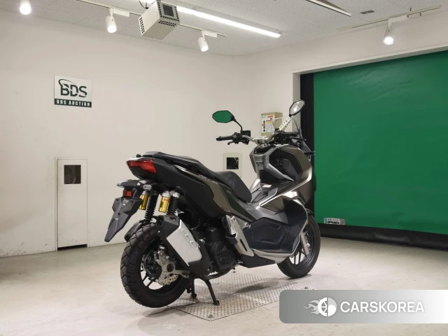 Проданный Honda ADV150 2019 из Японии, фото 2
