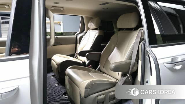 Kia Carnival 4th generation id 4550272 из Кореи 18