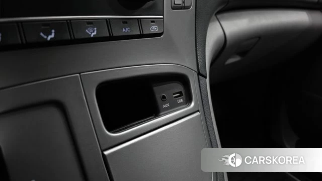 Hyundai The New Grand Starex id 4943353 из Кореи 18