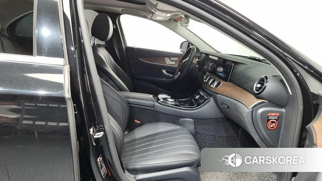 Mercedes-Benz E-Class W213 id 4371490 из Кореи 18