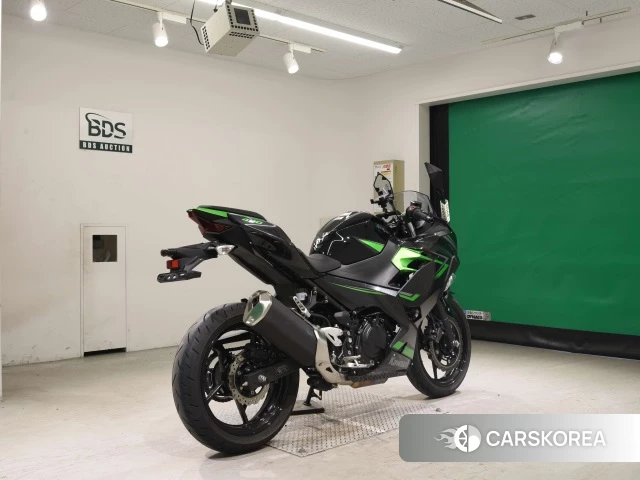 Проданный Kawasaki NINJA 400 2023 из Японии, фото 2