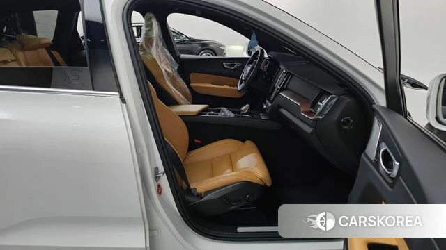 Volvo XC60 second Generation id 4847917 из Кореи 18