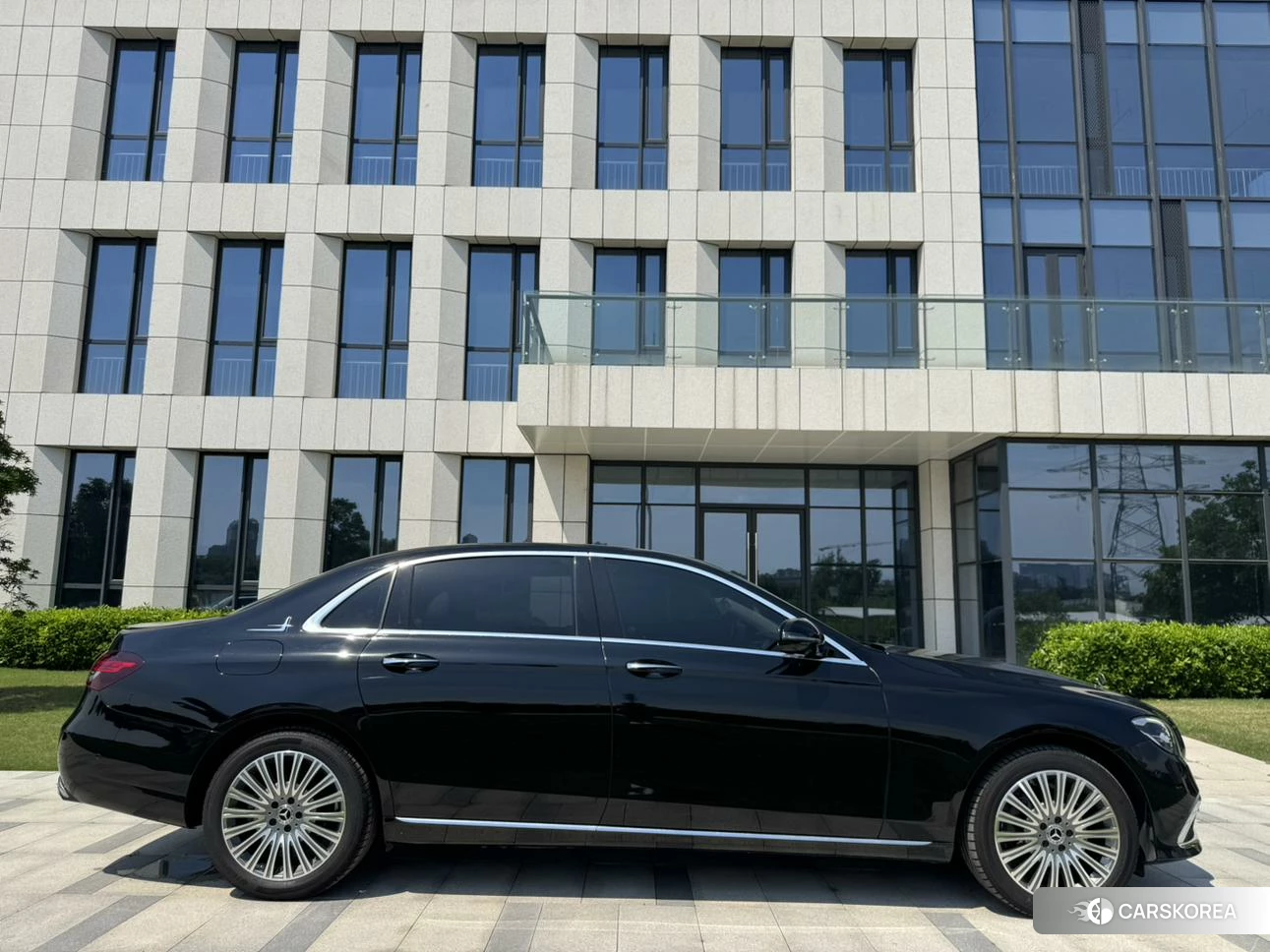 Mercedes-Benz E-class id 4405854 из Китая 18