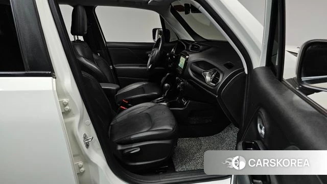 Jeep Renegade id 4202396 из Кореи 18