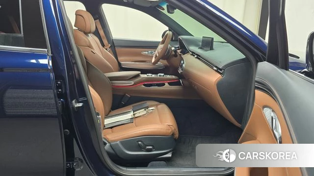 Genesis GV70 id 4231808 из Кореи 18