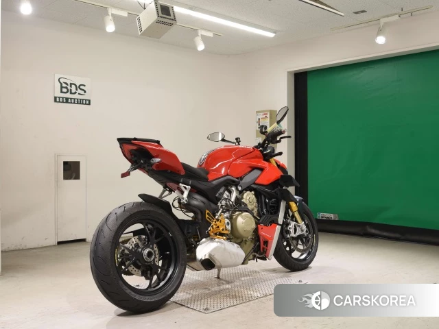 Проданный Ducati STREETFIGHTER V4 S 2020 из Японии, фото 2