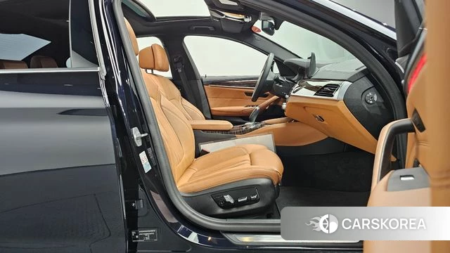BMW 5 Series (G30) id 4550828 из Кореи 18