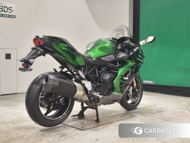 Проданный Kawasaki NINJA H2 SX SE 2023 из Японии