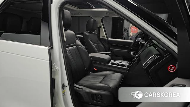 Land Rover Discovery 5 id 4520095 из Кореи 18
