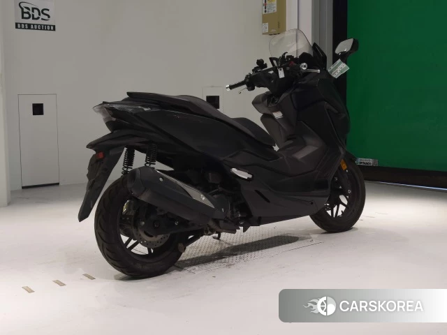Проданный Honda FORZA 2018 из Японии, фото 2