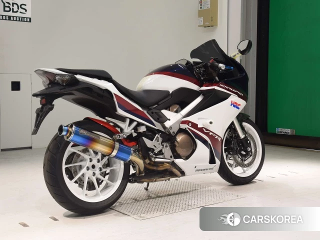Проданный Honda VFR800F 2021 из Японии