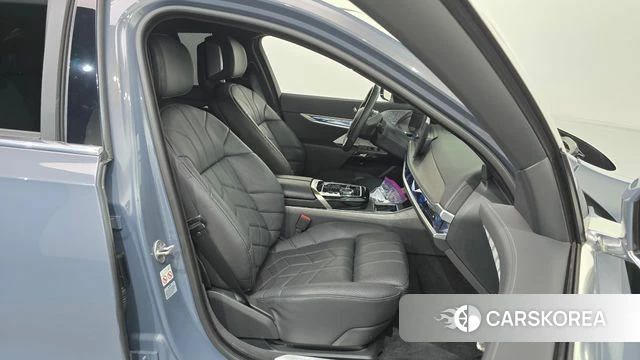 BMW i7 (G70) id 4572048 из Кореи 18