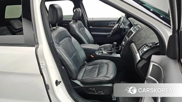 Ford Explorer id 4587366 из Кореи 18