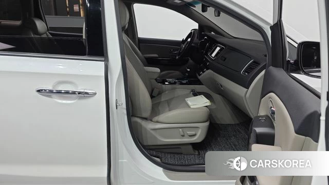 Kia The New Carnival id 4722603 из Кореи 18